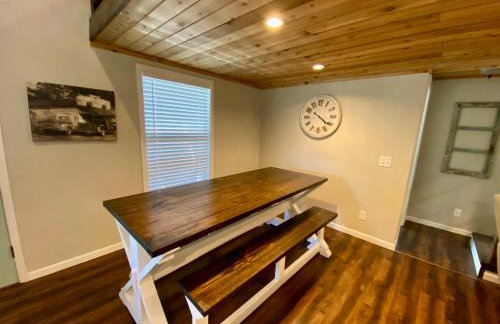 Away at the River - Foto 28