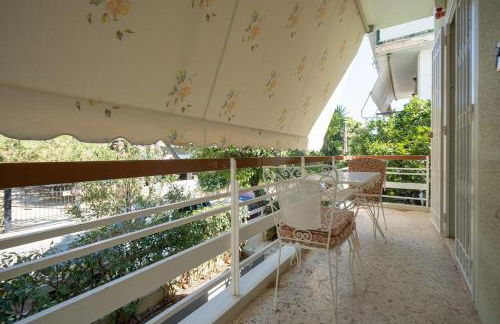 Retro 2-Bdrm House Near Metro in Heraklion by ΜΡS - Foto 47