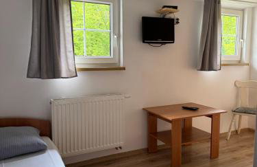 Przystań Korońa nad jeziorem Raduń - Foto 6