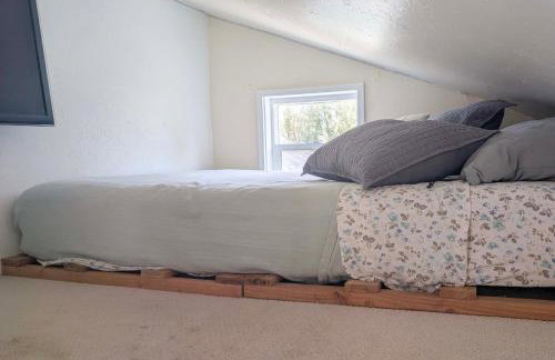 11 Mi to Heavenly Resort Pet-Friendly Tiny Home - Foto 10