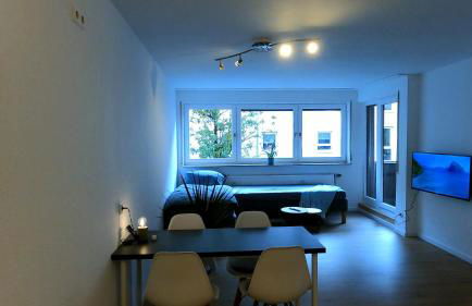 Helle offene Innenstadtwohnung mit Balkon - Foto 3