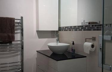 Contemporary ground flr maisonette- Entire place - Foto 24