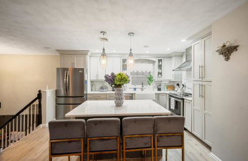 Charming Boston Retreat 3BR Parking Perfect for Families & Groups - Foto 31