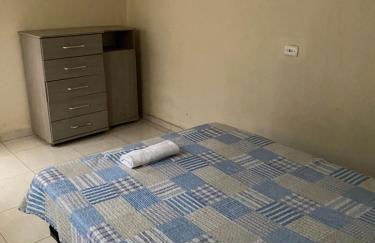 Espaço Amplo de 2 quartos com 2 camas de casal e 1 de solteiro - Foto 6