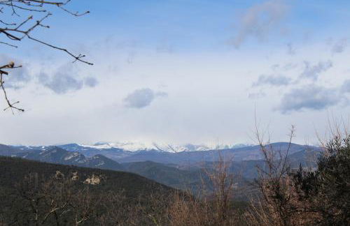 Espacio acogedor en la montaña - Photo 5