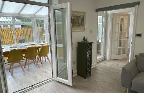 Spacious Cottage with Private Hot Tub - Foto 25