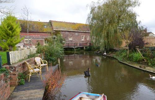 4 Bed in Corfe Mullen THOLD - Photo 14