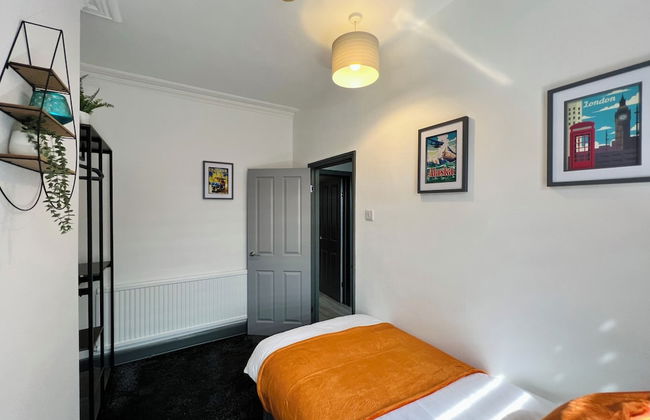 Birkin House - Photo 13