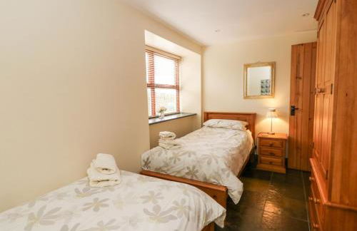 Llwyngwinau Isaf Barn - Foto 19