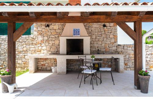 Villa Natasha - charming Istrian villa with private heated pool - Foto 8