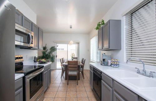 Stylish Home Phoenix - Low Rates NOW! - Foto 32