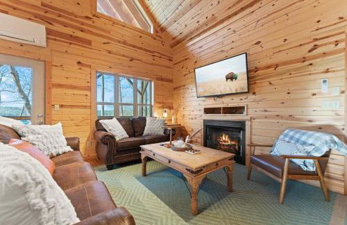 Cabin 4 Mtn View Cabin Near River with Fire Pit and Hot Tub - Foto 12