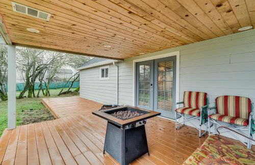 Charming Happy Valley Home 13 Mi to Portland! - Foto 2