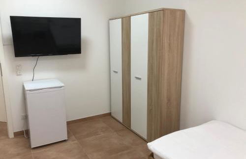 Pension Chen, 2 Doppelzimmer , EBK, separater Balkon - Foto 5