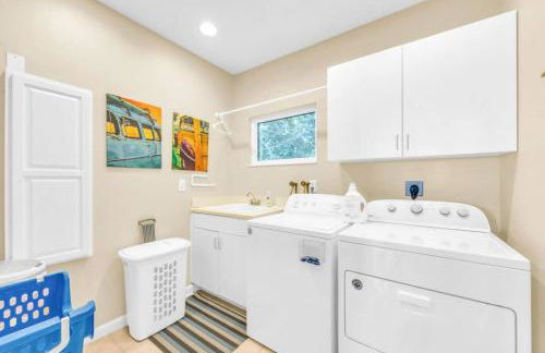 Oceanfront Escape - Private Beach Access - Game Room - Bikes - Surfboard - Foto 39