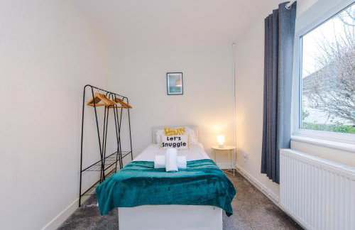 3BR Home Sleeps 6 Perfect for Short and Long Term Stays - Foto 13