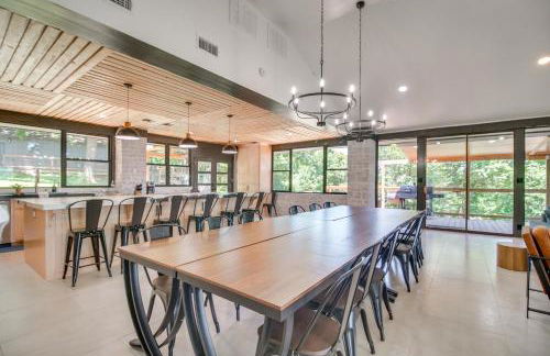 Waterfront StoneHaven at Reed Point with Swim Spa! - Foto 7