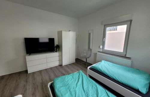 Fischer Apartment 1 - moderne Monteurs- & Ferienwohnung mit 2 Schlafzimmern - neu renoviert mit großer privater Terrasse - Foto 25