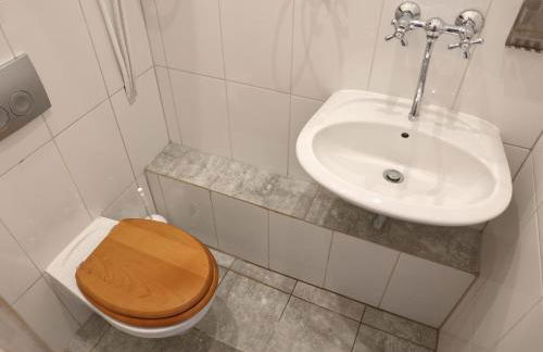 FeWo Zar Ferdinand Schloss Weitersroda - Foto 20