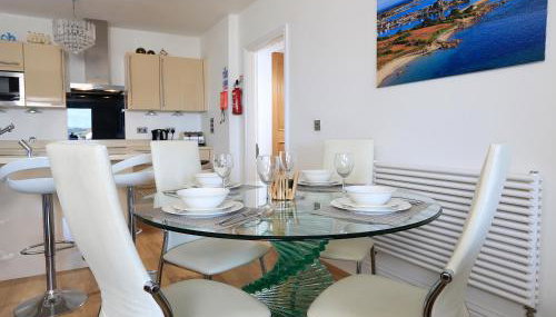 1 At The Beach - Foto 3