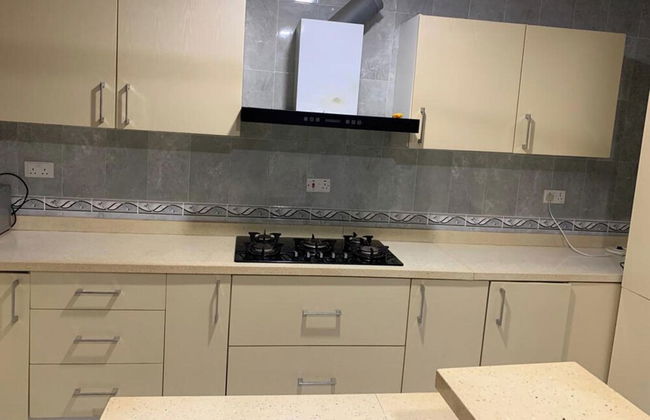 1bed Apartment - Parking, Wifi, Balcony, Bbq - Photo 12