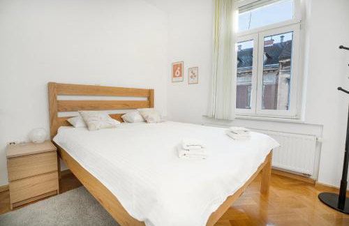 BlueDahlia Apartment - 4-min Walk to Main Station - Zagreb Donji grad - Photo 18