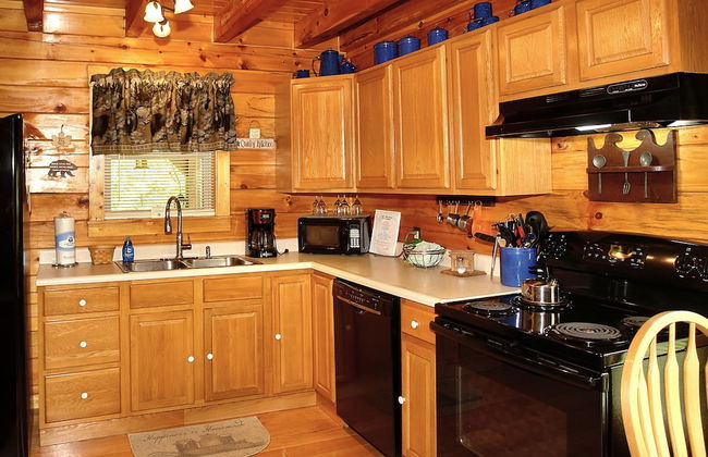 A Bit of Heaven - 2 Bedrooms, 2 Baths, Sleeps 8 Cabin by RedAwning - Foto 7