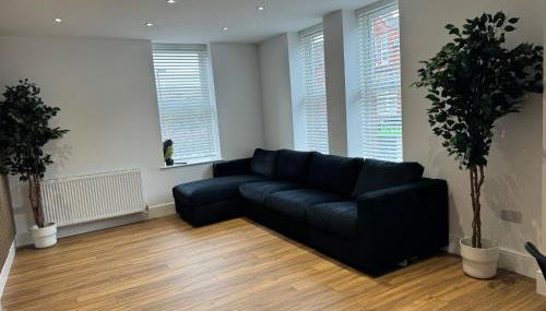 Stylish 2 Bedroom Coastal Apartment near Crosby Beach & Liverpool - Foto 3