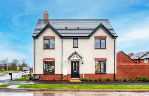 NEW! Spacious 3 BR Detached Home! Hosted by Oakstone stays! Driveway parking, Fast Wifi, A5 with great Midlands transport links - Foto 1