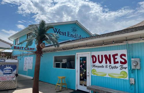 Zachary Beach House, Ocean views & walk to beach! - Foto 6