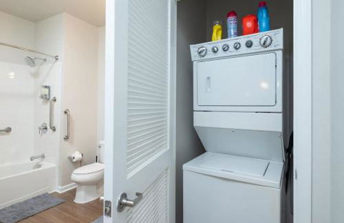 Central 1-BR Condo Assembly Row Gym & Pool Sleep 5 - Photo 46