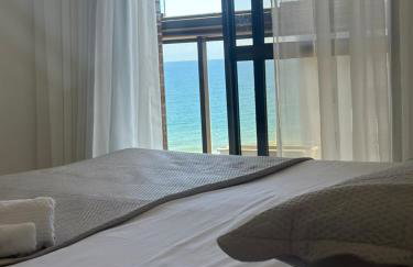 Surpreenda-se excelente apartamento com vista mar - Foto 1