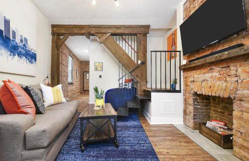 HostWise Stays - The Larryville - Amazing Bathroom, Perfect Location, Custom Build - Foto 4