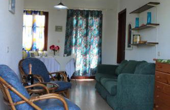 Nikos Seaside Apartments - Foto 24