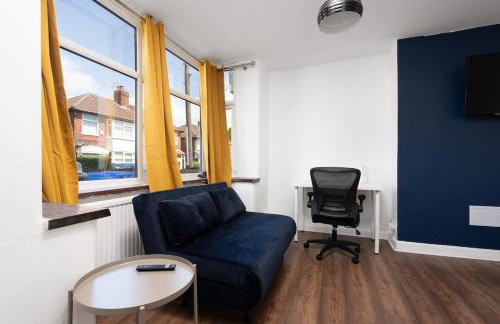 Comfy 3BR Home - Pool Table - Games - Sleeps 8 - Foto 11