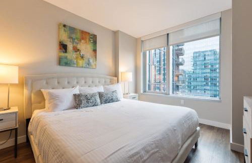 Luxury Apt with Balcony In Seaport - Foto 5