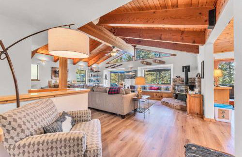 The Big Bear Chalet Private Hot Tub - Foto 8