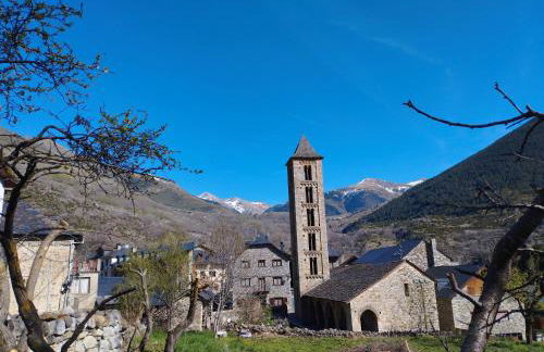Esquí, Aigüestortes y Boí-Taüll a tus pies en EbreHogar - Foto 33
