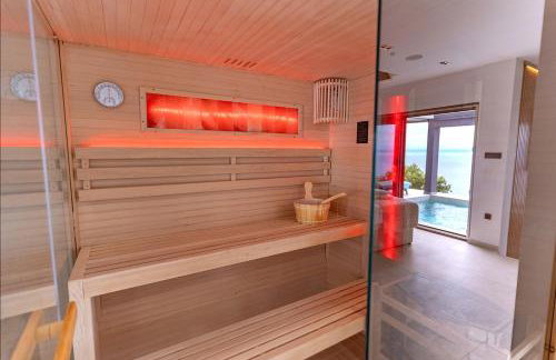 Dream 1-Bedroom Villa with Heated Indoor Pool, Jacuzzi & Sauna and BBQ - Foto 16