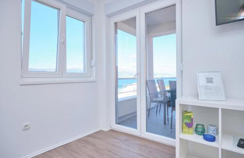 Queen's Lodge Mastrinka by Litto - Photo 60