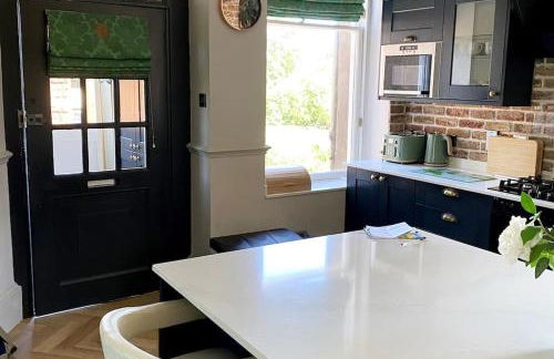 Stunning 3 bedroom Victorian home near Pollok country park - Foto 7