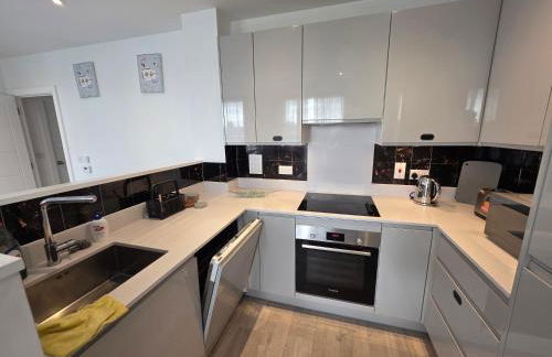 3 Bedroom apartment from F&A properties - Foto 52