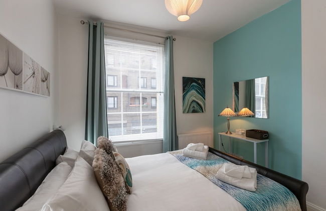 Endell Street - Photo 2