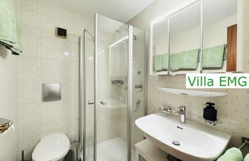 Luxury Ferienhaus Spa Villa Gernsbach mit Pool, Sauna, Garten, Kamin bis 22 Personen - Foto 67