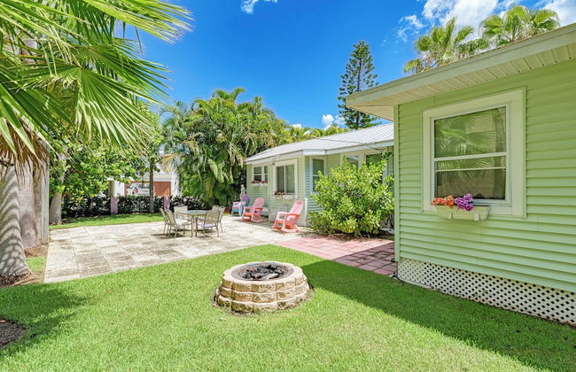 Cottage Haven-one Minute Walk To The Beach-private Yards-keyless Locks - Foto 7