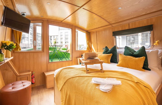 The Four Sisters Boatel - Foto 23