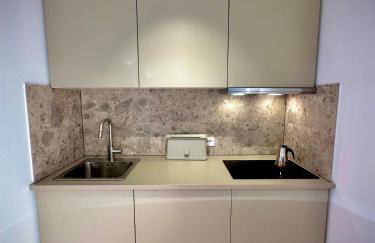 Stylisches See-Studio mit Badezugang & Garten - Photo 3