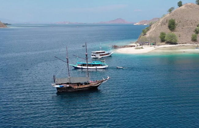 Komodo Pirate Boat - Phinisi Liveaboard - Foto 66