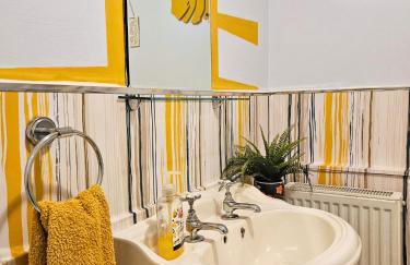 The Ferns - Modern Apartment With Parking & Shared Garden - Foto 33