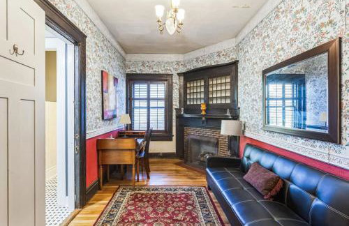 Massive 5 bedroom downtown - Photo 21